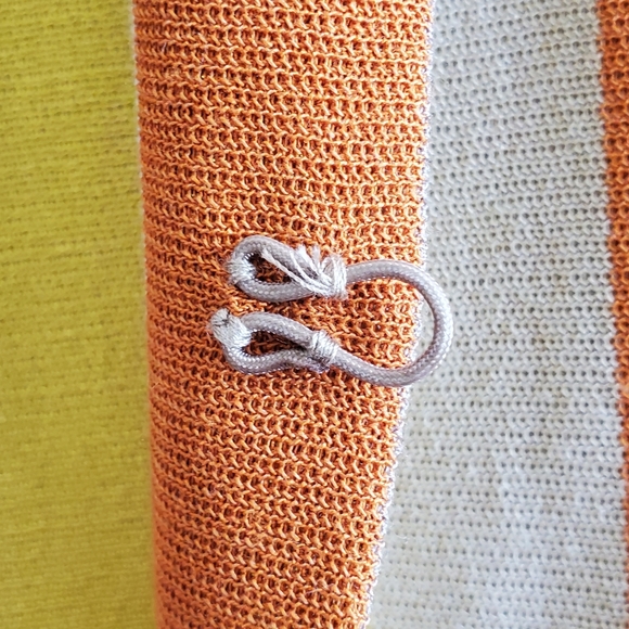 Vakko Women Collar Sweater Cardigan with hook, orange, yellow and tan stripes - Picture 9 of 14